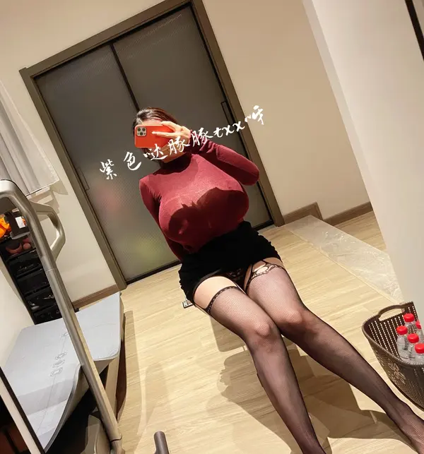 童小芯-红色 - 童小芯